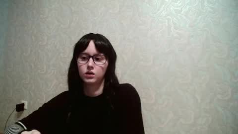 Amomira honeyx online show from 7, 6, 2026