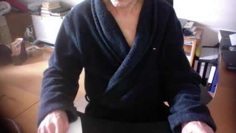 Amor2200 online show from 4, 3, 2026