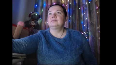 amorelara online show from 2, 12, 2025