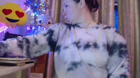 amorelara online show from 19, 4, 2026