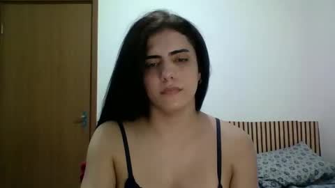 amputeeluna online show from 19, 2, 2025