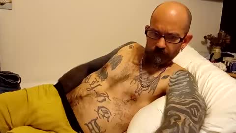 Snapshot of amunrethegod chatting on 3, 3, 2025 amunrethegod online show from 3, 3, 2025