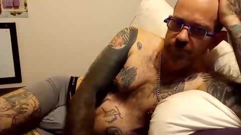 Snapshot of amunrethegod chatting on 4, 10, 2025 amunrethegod online show from 4, 10, 2025