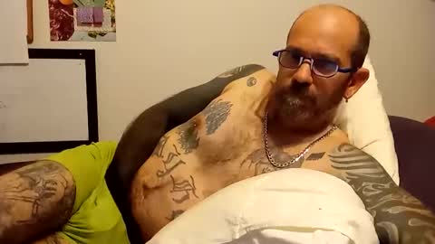 Snapshot of amunrethegod chatting on 12, 10, 2025 amunrethegod online show from 12, 10, 2025