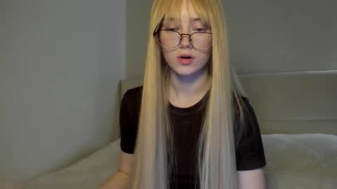 Snapshot of amy1_1 chatting on 13, 10, 2025 amy1_1 online show from 13, 10, 2025