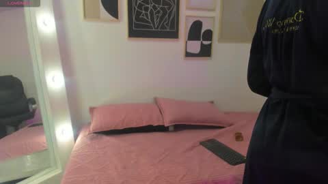 Amy online show from 10, 3, 2026