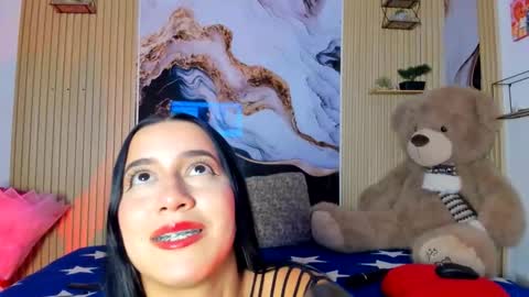 Snapshot of amy_leah_ chatting on 9, 9, 2025 amy_leah_ online show from 9, 9, 2025