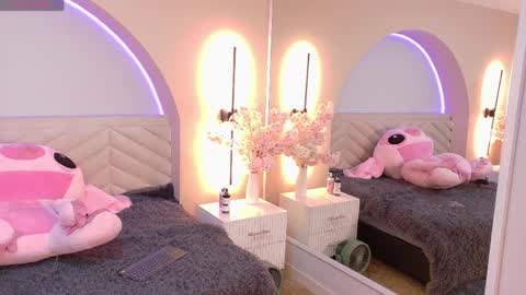 Amy online show from 11, 4, 2026