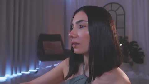 Amy Armstrong online show from 10, 11, 2025