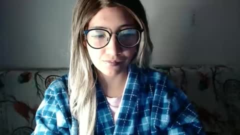 Snapshot of amycosplay99 chatting on 29, 12, 2024 amycosplay99 online show from 29, 12, 2024