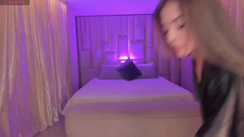 Amy  online show from 30, 1, 2025