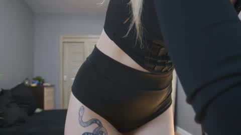 amylanee online show from 6, 10, 2025