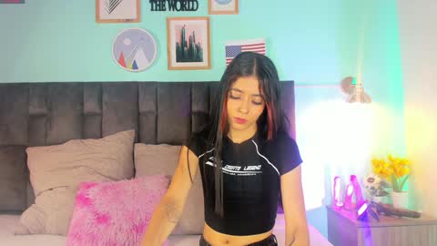 Snapshot of amypalmmer chatting on 8, 1, 2025 AMMY online show from 8, 1, 2025