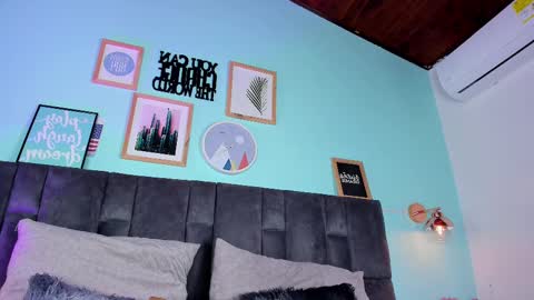Snapshot of amypalmmer chatting on 8, 3, 2025 AMMY online show from 8, 3, 2025
