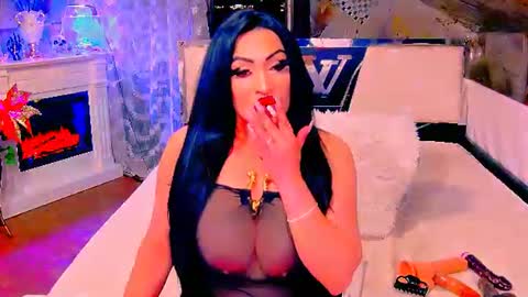 Snapshot of amyrarosera chatting on 24, 6, 2026 Alimoonyia online show from 24, 6, 2026