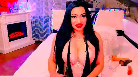 Snapshot of amyrarosera chatting on 7, 7, 2026 Alimoonyia online show from 7, 7, 2026