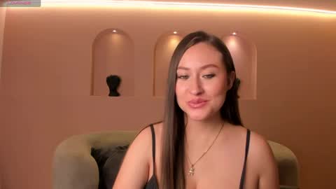 Snapshot of amyrosse_x chatting on 14, 5, 2026 AMY R online show from 14, 5, 2026