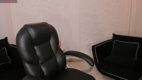 Snapshot of amyrosse_x chatting on 23, 6, 2026 AMY R online show from 23, 6, 2026