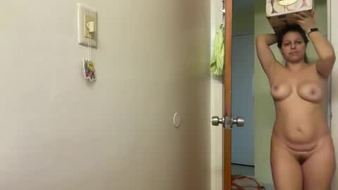 Amy Smilez online show from 1, 2, 2025