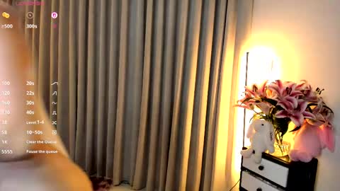 amyvilvet online show from 10, 4, 2026