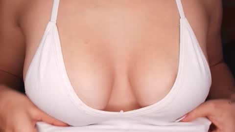 IG amyw0w   online show from 18, 12, 2025