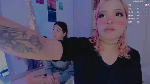 Snapshot of amyy_rouse chatting on 4, 5, 2026 Collinns online show from 4, 5, 2026