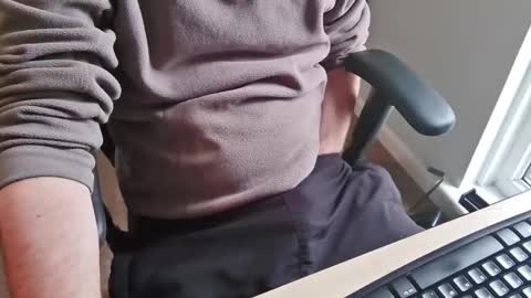 A online show from 23, 11, 2025