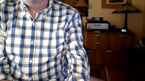 Snapshot of an_older_gentleman chatting on 13, 11, 2025 an_older_gentleman online show from 13, 11, 2025
