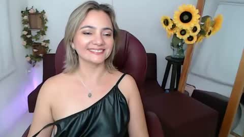 Snapshot of ana_hotmilfx chatting on 28, 6, 2026 ANA online show from 28, 6, 2026