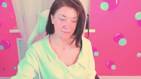 Snapshot of ana_mills chatting on 2, 6, 2026 Ana online show from 2, 6, 2026