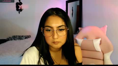 Ana Ricciardi online show from 6, 12, 2024