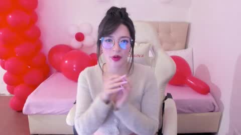 Im anna but you can call me as you want online show from 19, 3, 2026