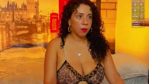 Ana My schedule 0400 - 1600 GMT -5 online show from 26, 11, 2025