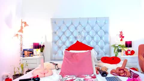 Snapshot of anaa_bellaa chatting on 7, 3, 2025 anaa_bellaa online show from 7, 3, 2025