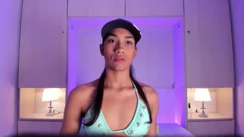 anaacollins_ online show from 20, 2, 2026