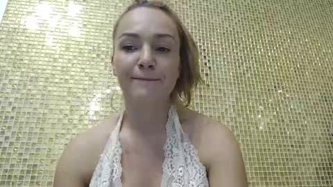 Snapshot of anabeatrice29 chatting on 4, 2, 2025 Ana online show from 4, 2, 2025