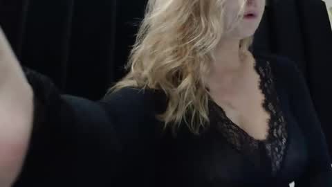 Snapshot of anabeatrice29 chatting on 20, 11, 2025 Ana online show from 20, 11, 2025