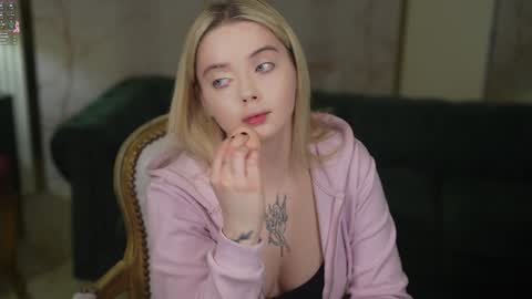 Snapshot of anabel054 chatting on 7, 3, 2025 Anabel Kira Zlata Kira Elice Lana Dominika Sofy Kaila Bridget online show from 7, 3, 2025