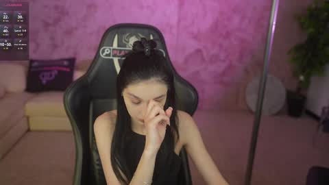 Snapshot of anabel054 chatting on 29, 4, 2026 Anabel Kira Zlata Kira Elice Lana Dominika Sofy Kaila Bridget online show from 29, 4, 2026