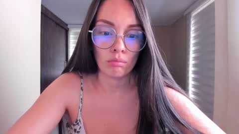 Snapshot of anabel_25 chatting on 11, 12, 2024 Anabel online show from 11, 12, 2024