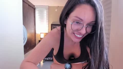 Snapshot of anabel_25 chatting on 18, 12, 2024 Anabel online show from 18, 12, 2024