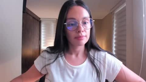 Snapshot of anabel_25 chatting on 3, 1, 2025 Anabel online show from 3, 1, 2025