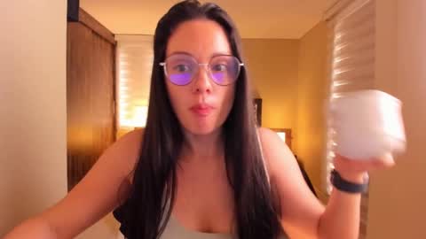 Snapshot of anabel_25 chatting on 8, 1, 2025 Anabel online show from 8, 1, 2025