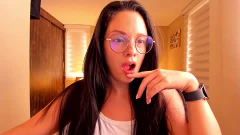 Snapshot of anabel_25 chatting on 28, 1, 2025 Anabel online show from 28, 1, 2025