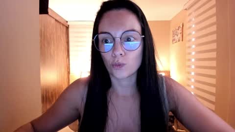 Snapshot of anabel_25 chatting on 6, 2, 2025 Anabel online show from 6, 2, 2025