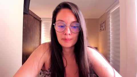 Snapshot of anabel_25 chatting on 5, 3, 2025 Anabel online show from 5, 3, 2025