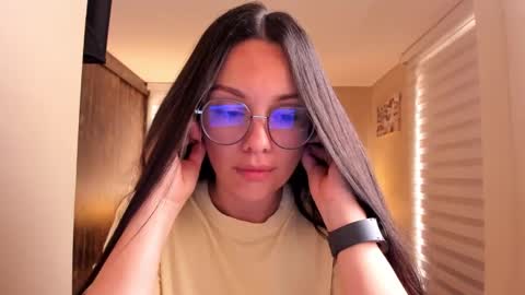 Snapshot of anabel_25 chatting on 10, 3, 2025 Anabel online show from 10, 3, 2025