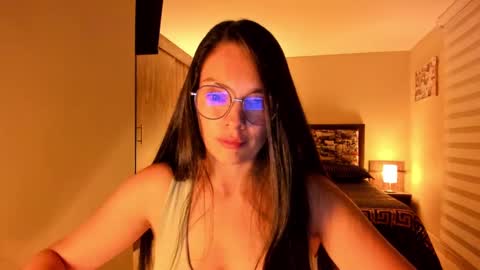 Snapshot of anabel_25 chatting on 12, 3, 2025 Anabel online show from 12, 3, 2025