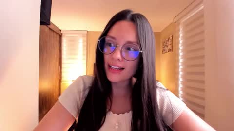Snapshot of anabel_25 chatting on 9, 9, 2025 Anabel online show from 9, 9, 2025