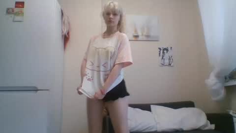 Snapshot of anabelbrando chatting on 22, 7, 2026 Malvina online show from 22, 7, 2026